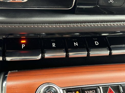 Used 2024 Lincoln Aviator Reserve w/ Elements Package Plus image 18