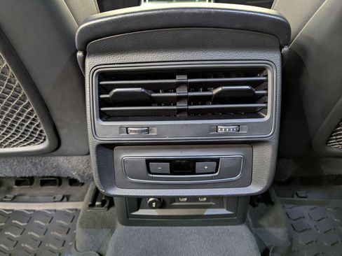 Used 2022 Audi Q7 Premium Plus image 20