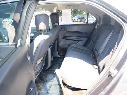 Used 2017 Chevrolet Equinox LT w/ Convenience Package FWD image 16