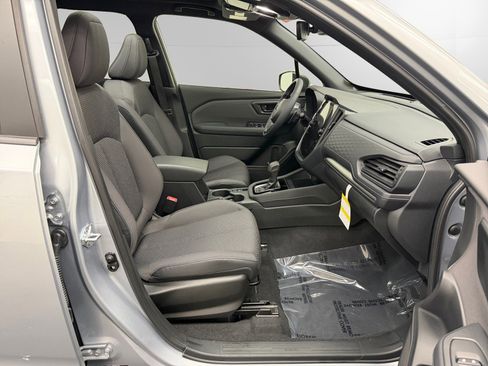 Used 2025 Subaru Forester Premium image 15
