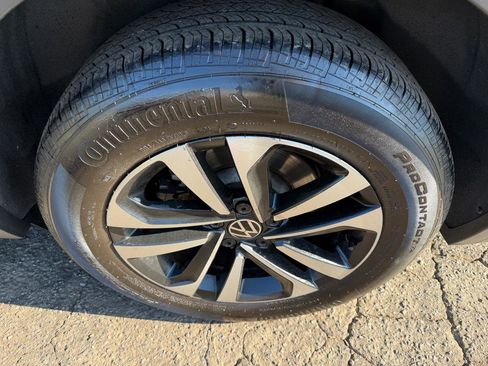 Used 2022 Volkswagen Tiguan S image 23
