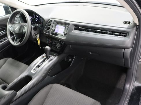 Used 2017 Honda HR-V LX image 31