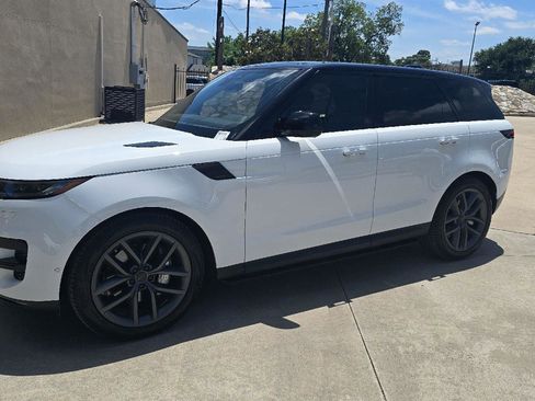 Used 2026 Land Rover Range Rover Sport SE AWD/4WD image 1