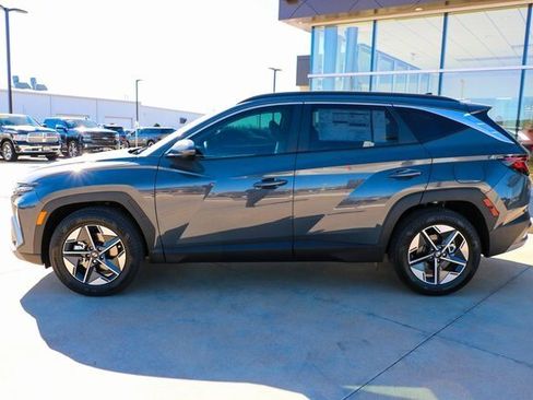 New 2025 Hyundai Tucson SEL image 2