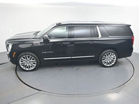 New 2026 GMC Yukon XL Denali image 33