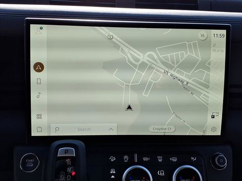 New 2026 Land Rover Defender 130 X-Dynamic SE image 12