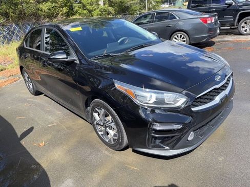 Used 2021 Kia Forte LXS image 4