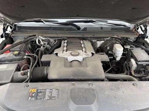 Used 2015 Cadillac Escalade ESV Premium AWD/4WD image 11