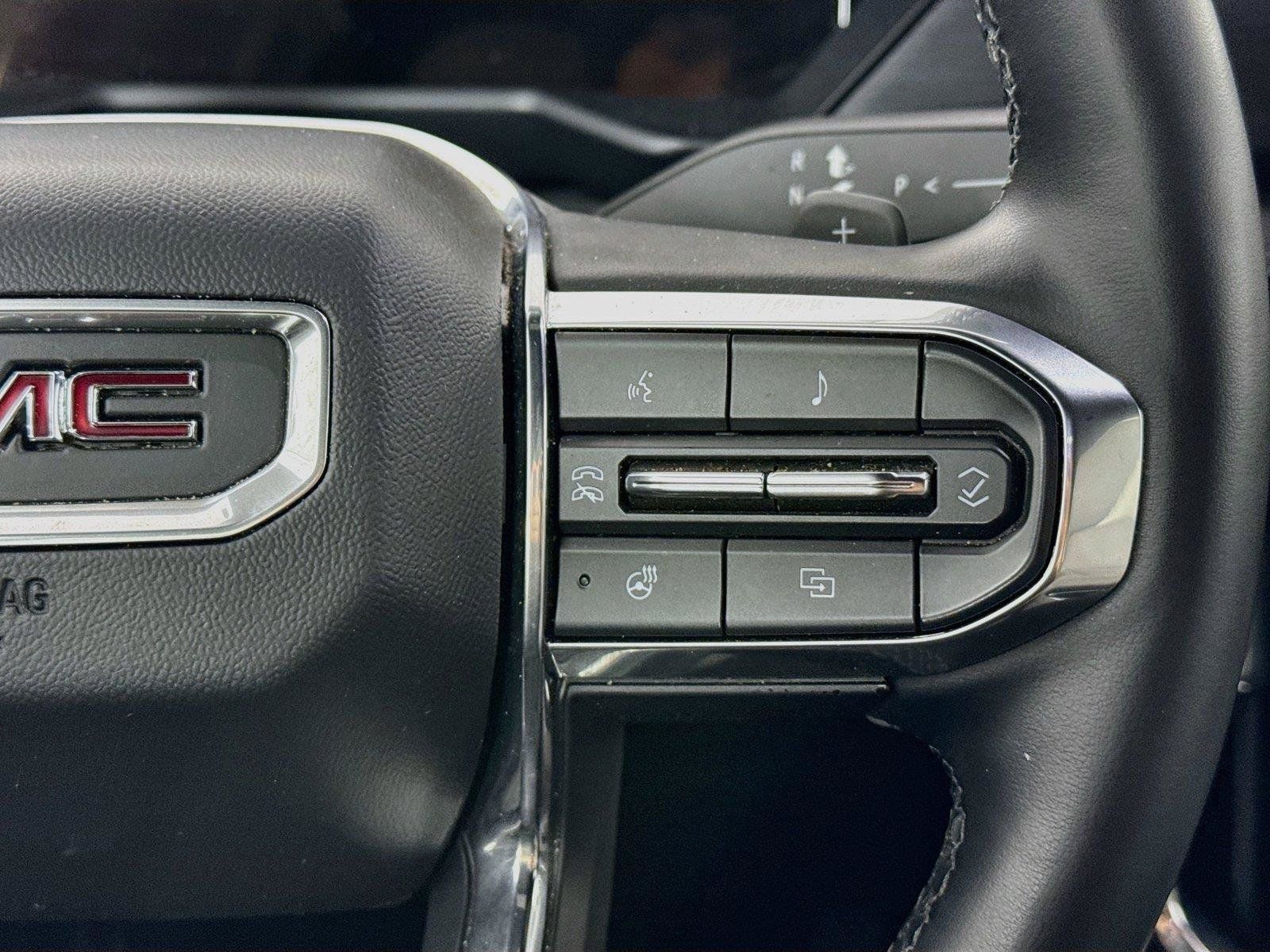 Used 2024 GMC Acadia Elevation AWD/4WD image 20