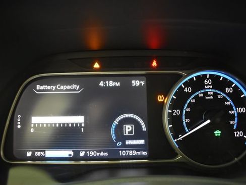 Certified 2025 Nissan Leaf SV Plus FWD image 27