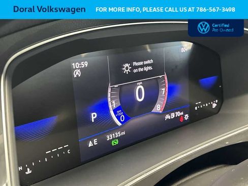 Used 2023 Volkswagen Tiguan SE w/ Panoramic Sunroof Package FWD image 16