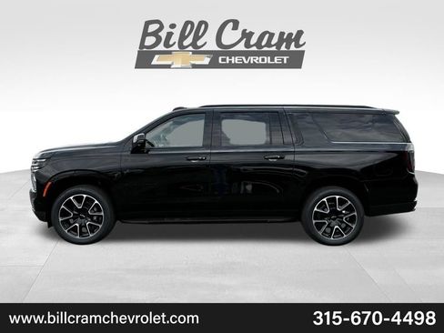 New 2026 Chevrolet Suburban RST w/ Comfort Package AWD/4WD image 36