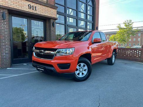 Used 2019 Chevrolet Colorado W/T w/ WT Convenience Package AWD/4WD image 2