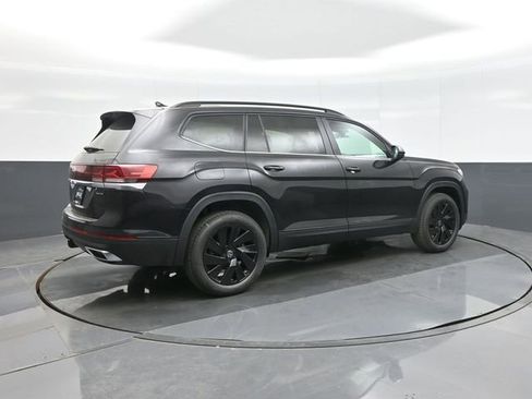New 2026 Volkswagen Atlas SE image 7