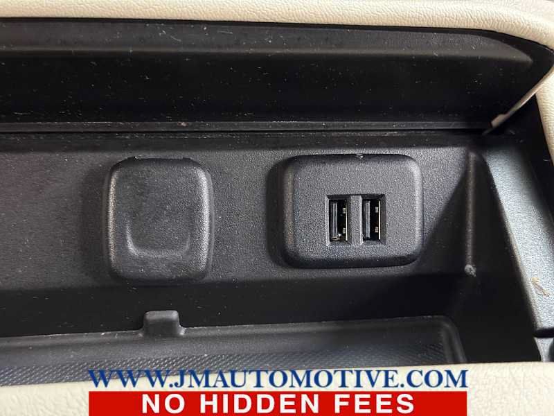 Used 2015 GMC Yukon Denali w/ Touring Package AWD/4WD image 42