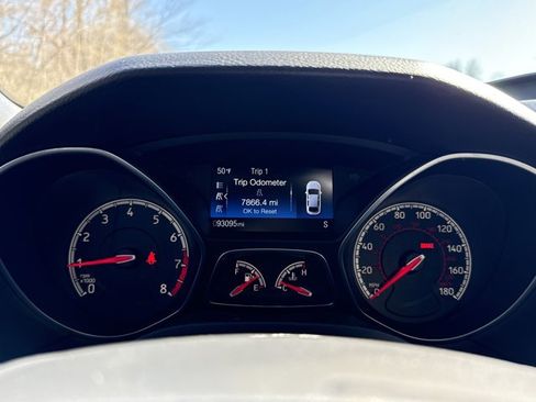 Used 2017 Ford Focus ST image 19