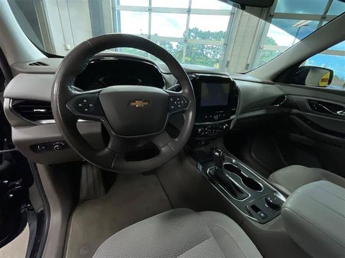 Used 2019 Chevrolet Traverse LT FWD image 13