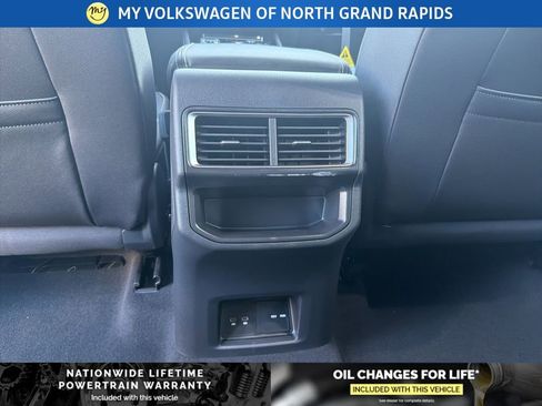 New 2026 Volkswagen Atlas Cross Sport SE image 22