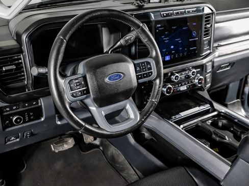 Used 2024 Ford F250 Lariat w/ Black Appearance Package AWD/4WD image 15