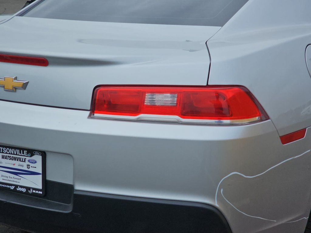 Used 2015 Chevrolet Camaro LT RWD image 39