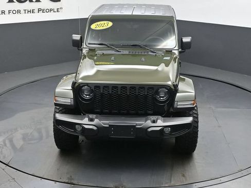 Used 2023 Jeep Gladiator Sport AWD/4WD image 57