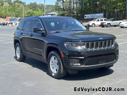 Used 2023 Jeep Grand Cherokee Laredo
