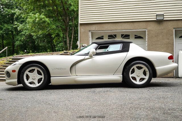 Used 1996 Dodge Viper RT/10 RWD image 3
