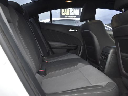 Used 2016 Dodge Charger SXT w/ Blacktop Package RWD image 16