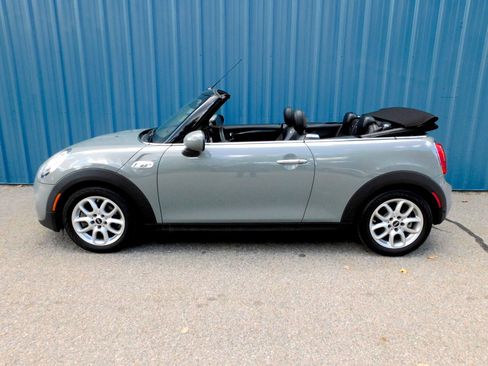 Used 2017 MINI Cooper S FWD image 3