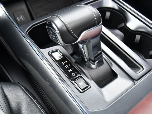 Used 2022 Ford F150 Lariat w/ Equipment Group 502A High image 31