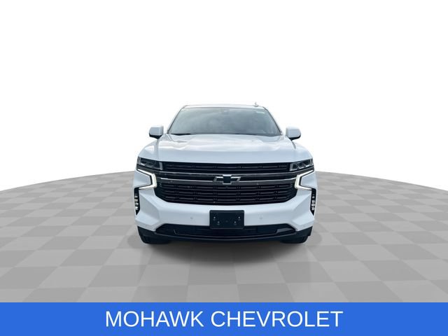 Certified 2022 Chevrolet Suburban RST w/ Luxury Package AWD/4WD image 3