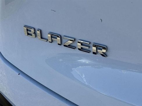 Used 2024 Chevrolet Blazer LT image 29