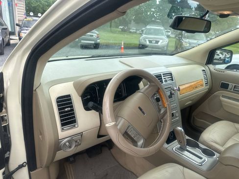 Used 2007 Lincoln MKX AWD image 11