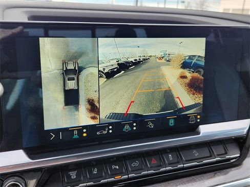 Used 2024 Chevrolet Silverado 3500 LTZ w/ LTZ Premium Package image 20