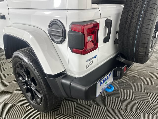 Used 2024 Jeep Wrangler Unlimited Sahara AWD/4WD image 30