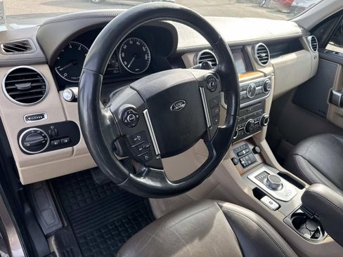 Used 2016 Land Rover LR4 HSE LUX image 18