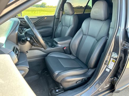 Used 2022 Subaru Outback Wilderness image 11