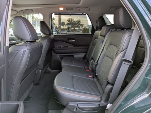 Certified 2024 Nissan Pathfinder Platinum w/ Cargo Package image 17