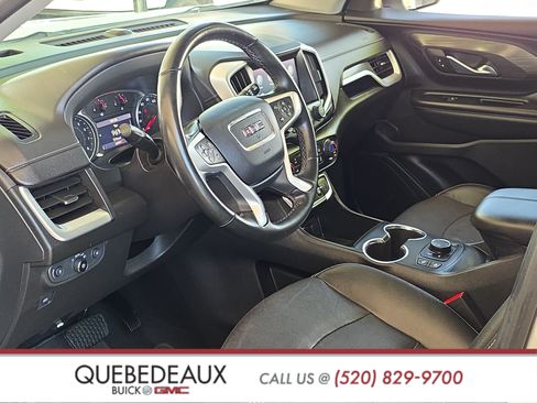 Used 2023 GMC Terrain SLT AWD/4WD image 10