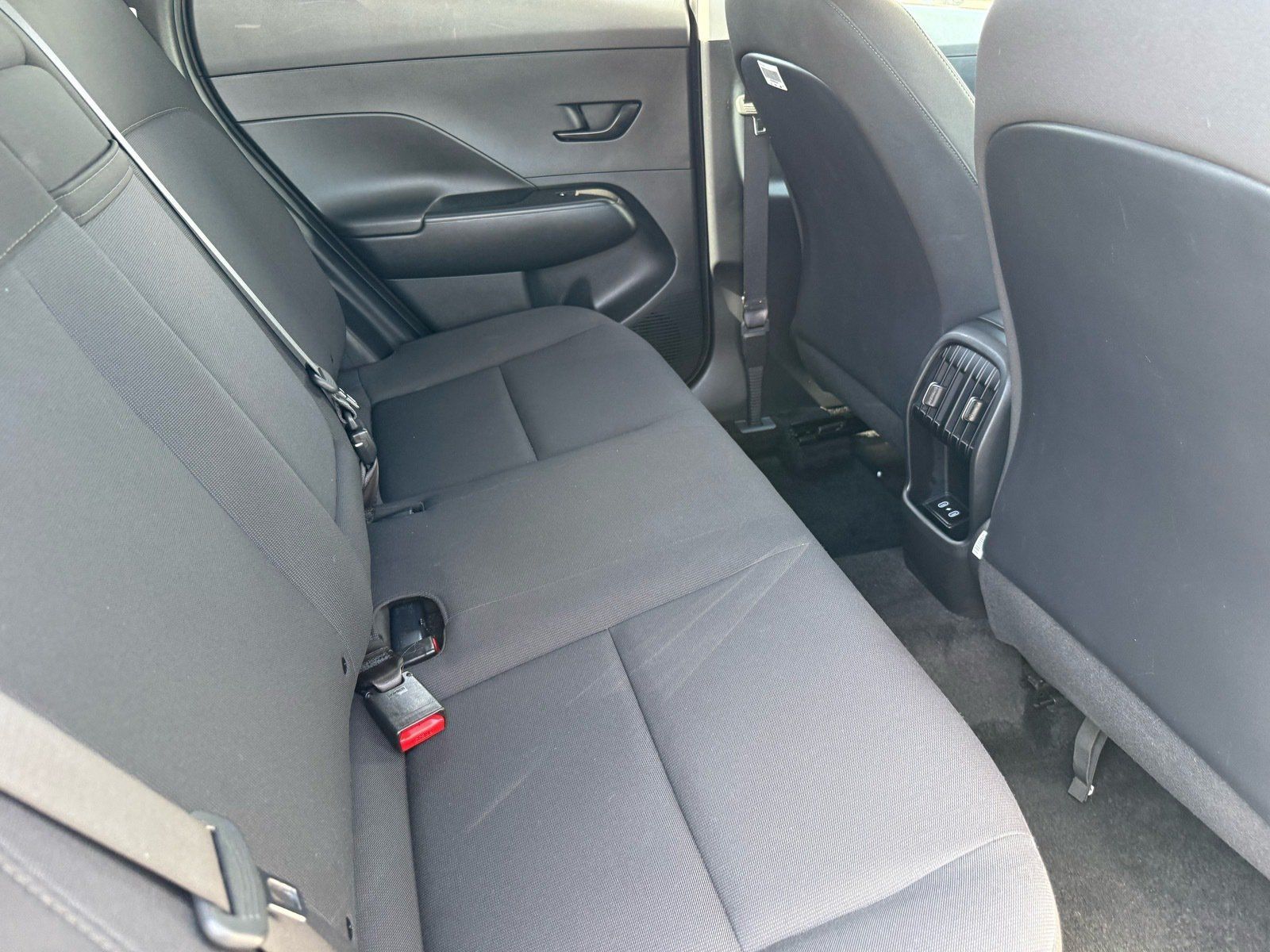 Used 2025 Hyundai Kona SEL AWD/4WD image 30