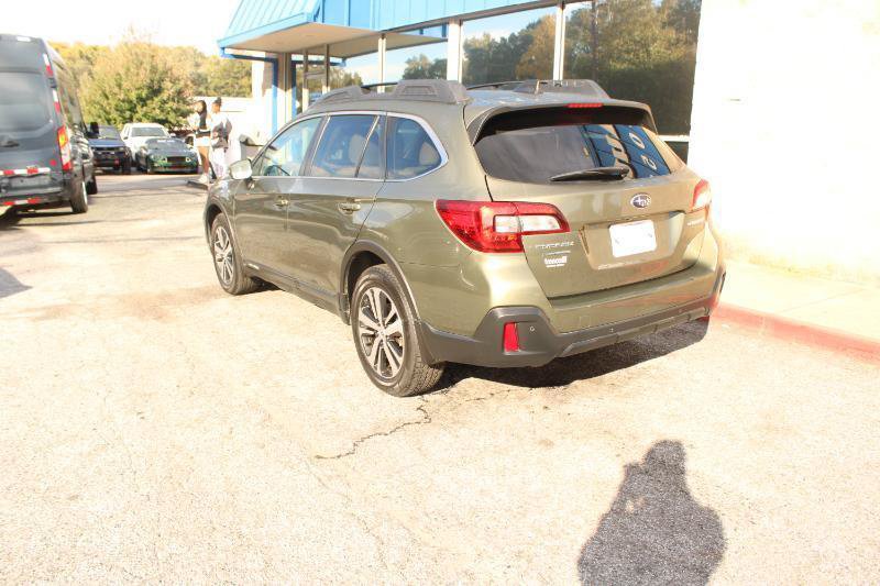 Used 2018 Subaru Outback 2.5i Limited AWD/4WD image 4