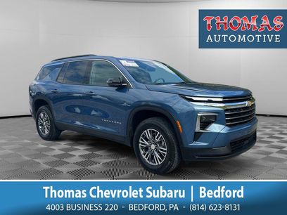 Used 2025 Chevrolet Traverse LT