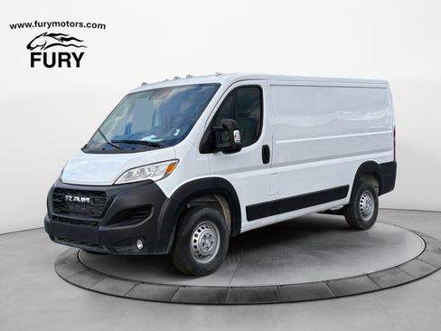 Used 2025 RAM ProMaster 2500 w/ Premium Convenience Group FWD image 8