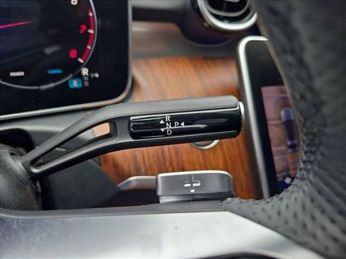 Used 2023 Mercedes-Benz C 300 Sedan image 9
