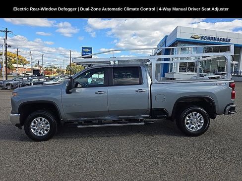 Used 2024 Chevrolet Silverado 2500 LT w/ Convenience Package image 6