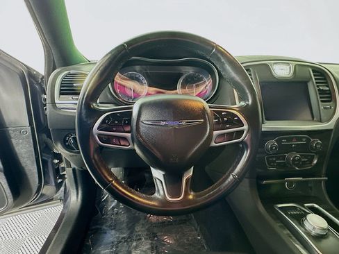 Used 2019 Chrysler 300 Touring w/ Sport Appearance Package image 16