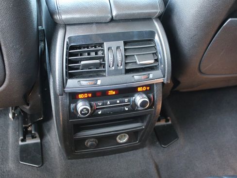 Used 2015 BMW X5 xDrive35d image 20