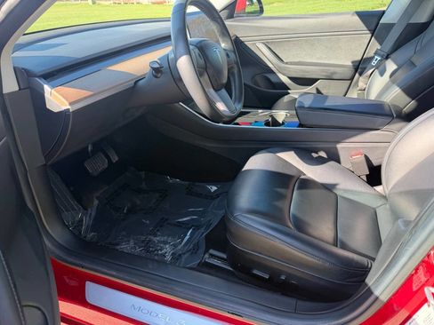 Used 2018 Tesla Model 3 Long Range image 9