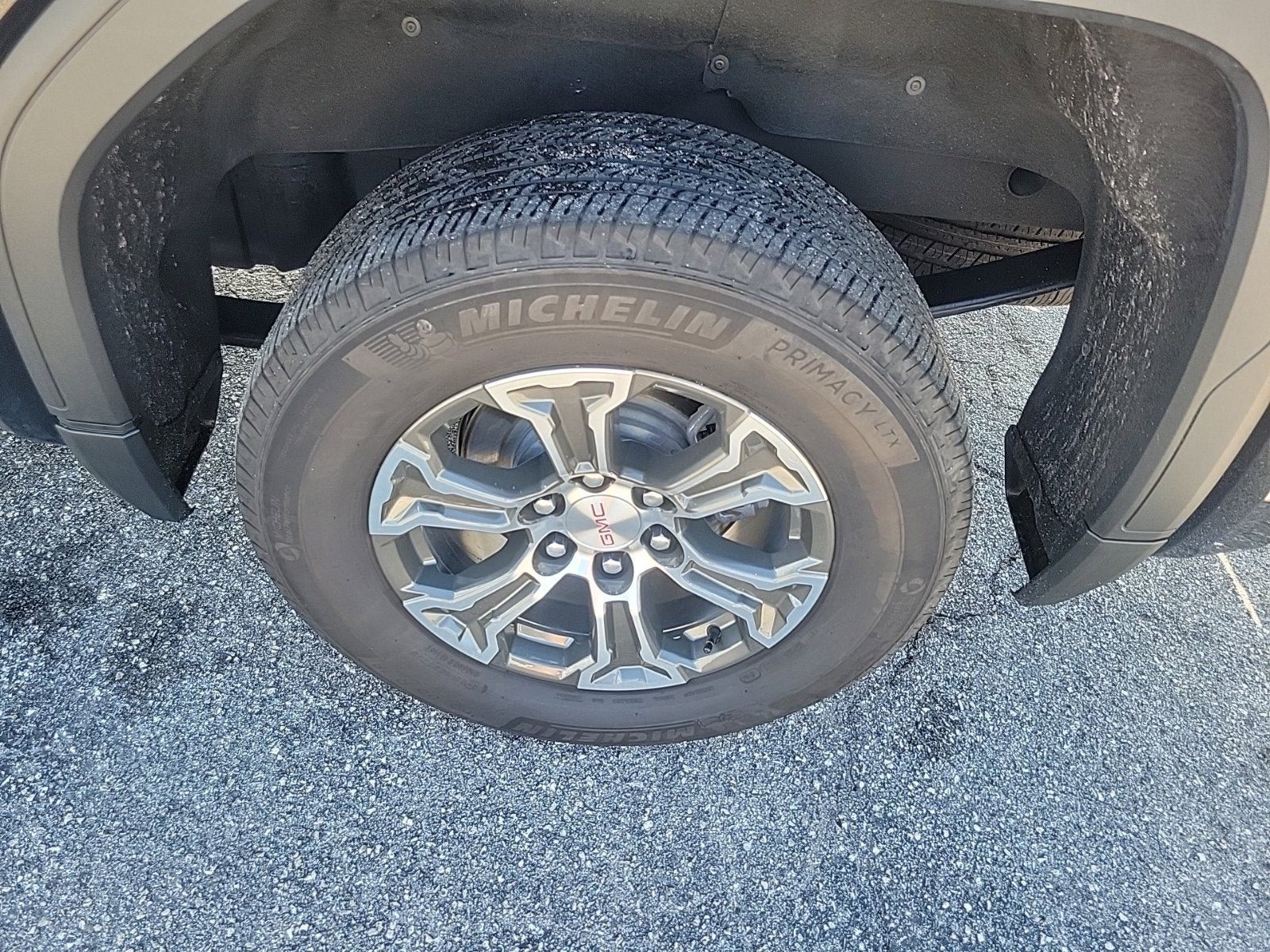 Certified 2025 GMC Sierra 1500 SLT AWD/4WD image 9