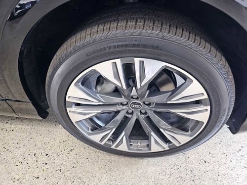 New 2025 Audi Q8 Premium Plus image 10